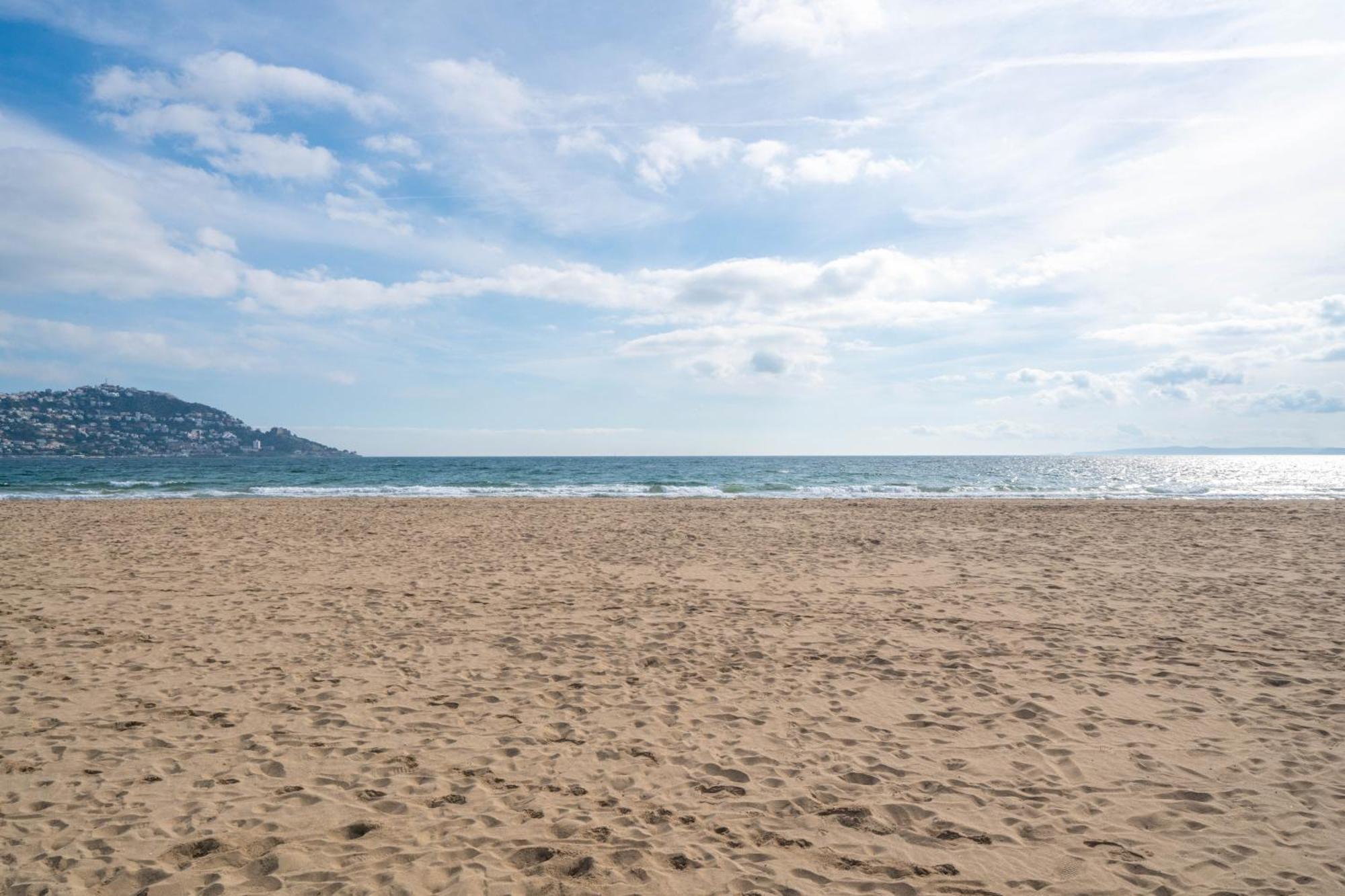 Welhomy Magnifique Appartement Santa Margarida Roses Estany Exteriör bild